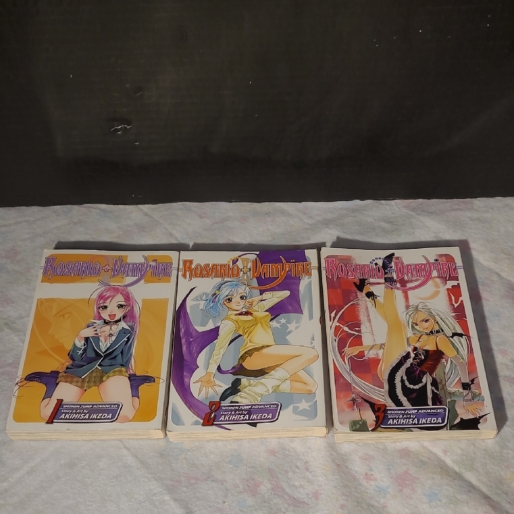 Shonen Jump Advanced Manga - Rosario + Vampire 2003